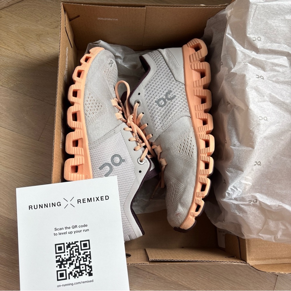 On Cloud X Running Shoes Women's Size 7 Cloudtec Gray Silver Almond